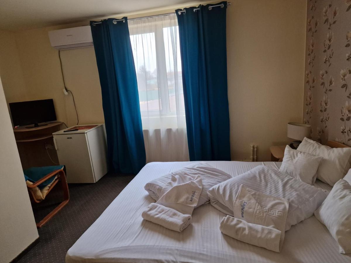 Motel Laguna Beius Εξωτερικό φωτογραφία