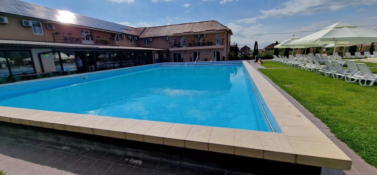 Motel Laguna Beius Εξωτερικό φωτογραφία