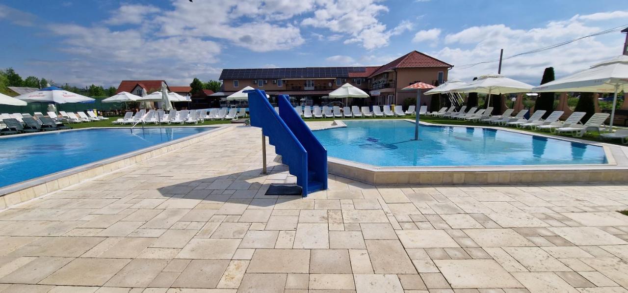 Motel Laguna Beius Εξωτερικό φωτογραφία